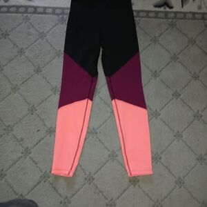 Old Navy Active Womens Leggings Medium Like New - BUY ONE ITEM CHOOSE ONE FREE
